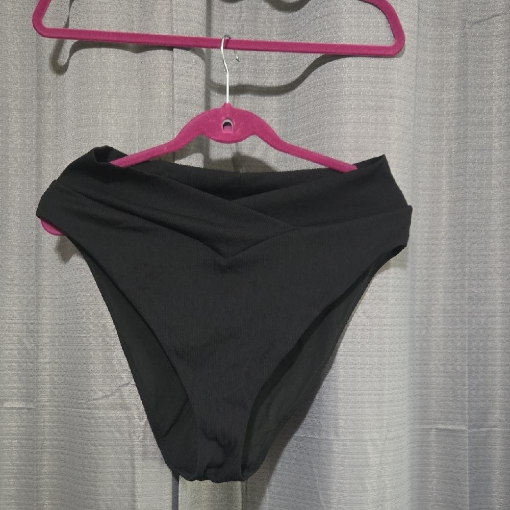 Aerie Black High Cut Cheeky Bottom